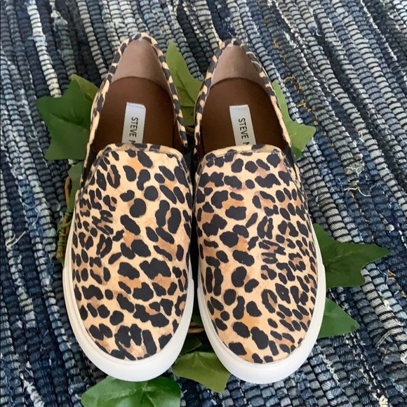 steve madden leopard print slip ons